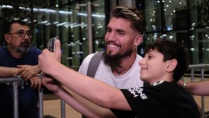 Beşiktaş'ın transfer görüşmeleri yaptığı Lyanco, İstanbul'a geldi