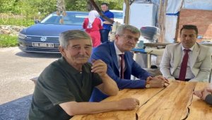 Beypazarı Belediye Başkanı Tuncer Kaplan şehit Serkan Çağlayan'ın babasını ziyaret etti