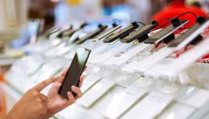 Cep telefonunu eski fiyattan pasaporta kaydettirmek isteyenler için son gün: Sistem çöktü