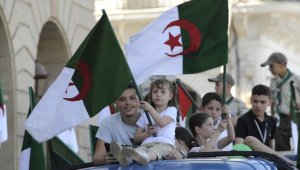 Cezayir'de bağımsızlığın 61. yıl dönümü çeşitli etkinliklerle kutlandı