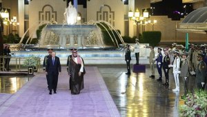 Cumhurbaşkanı Erdoğan Suudi Arabistan'da resmi törenle karşılandı