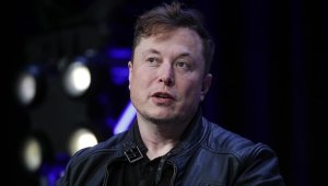 Elon Musk, Zuckerberg "kafes dövüşü" öncesi ünlü güreşçi St-Pierre ile idman yaptı