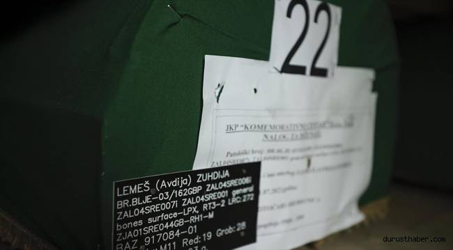 Enver Lemes, Srebrenitsa soykırımında öldürülen babasının 4 kemiğini yarın toprağa verecek