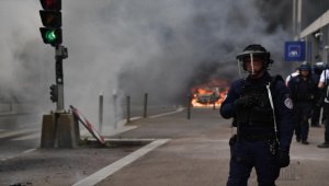 Fransa'da 17 yaşındaki gencin polis kurşunuyla öldüğü olaya ilişkin ses kaydı çıktı 