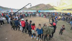 Hakkari'de terörden temizlenen bölgede Cilo Fest'e binlerce kişi katıldı