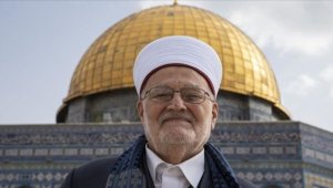 İsrail'den Mescid-i Aksa İmam Hatibi İkrime Sabri'ye seyahat yasağı