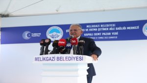 Kayseri'de aile sağlığı merkezi ve pazar yeri açıldı