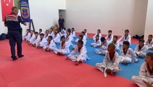 Kayseri'de Çevre Doğa ve Hayvanları Koruma Tim Komutanlığından ziyaret