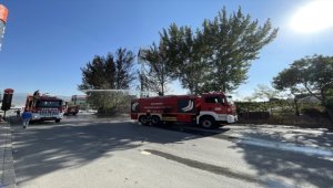 Kayseri'de keçe üretilen fabrikada çıkan yangın söndürüldü