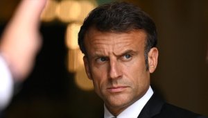 Macron'un gerektiğinde sosyal medyaya erişimin engellenebileceği açıklaması tepkilere yol açtı