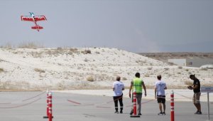 Model uçak ve helikopter tutkunları Eskişehir'de buluştu 