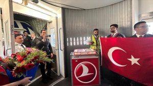 THY'den şampiyon olan "Filenin Sultanlarına" özel anons