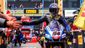 Toprak Razgatlıoğlu, İtalya'da ikinci olarak kariyerinin 100. podyumuna ulaştı