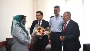 Vali Çiçek ve Başkan Büyükkılıç’tan 15 Temmuz şehidi Doğanay’a ziyaret