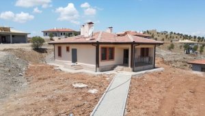 Yerinde Dönüşüm Projesi ile kendi yapısını inşa edecek afetzedelere hibe ve faizsiz kredi desteği verilecek