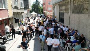 Zeytinburnu'nda kentsel dönüşüme giren evlere davullu zurnalı veda