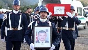 Afyonkarahisar'da kazada şehit olan Astsubay Mustafa Tatlı, Kahramanmaraş'ta son yolculuğuna uğurlandı