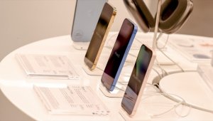 Apple'dan şarjdaki telefonlarını yastıklarının altına koyanlara "sağduyu" çağrısı
