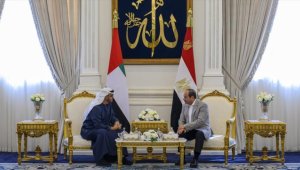 BAE Devlet Başkanı Al Nahyan, Mısır'da Cumhurbaşkanı Sisi ile "bölgesel meseleleri" görüştü