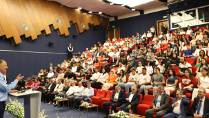 Bakan Özhaseki : En İyi Olabilmek ve Doğruluktan Ayrılmamak Önemli