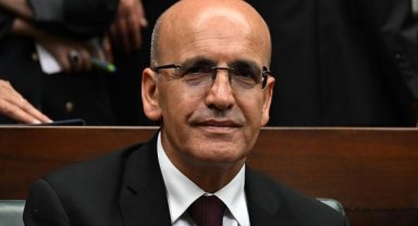 Bakan Şimşek: Zorlu koşullara rağmen 2023'te reel büyümenin yüzde 4'ün üzerinde olması bekleniyor