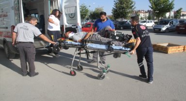 Beyşehir'de minibüs ile motosikletin çarpıştığı kazada bir kişi yaralandı