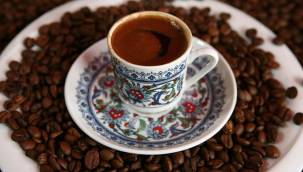 Doktorların yeni reçetesi! Türk kahvesine limon damlatırsanız...