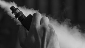 Elektronik sigara kullanan gençlerin solunum yolu hastalıklarına yakalanma riski artıyor