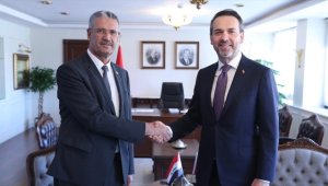 Enerji ve Tabii Kaynaklar Bakanı Bayraktar, Irak Petrol Bakanı Abdulgani ile görüştü