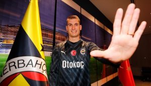 Fenerbahçe, kaleci Livakovic'in transferini açıkladı