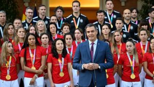 İspanya'da kadın milli futbolculara üstün liyakat nişanı verilecek