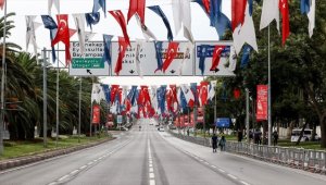 İstanbul'daki Vatan Caddesi "30 Ağustos" provası nedeniyle trafiğe kapatıldı