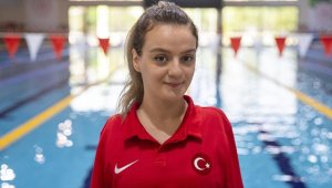 Milli para yüzücü Sümeyye Boyacı, dünya üçüncüsü oldu