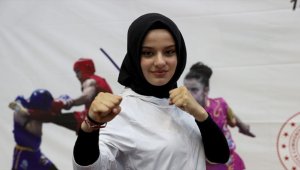 Milli wushucu Zeynep dünya şampiyonluklarına yenisini ekleme hedefiyle çalışıyor 