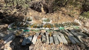 Pençe-Kilit Operasyonu bölgesinde teröristlere ait çok sayıda mühimmat ele geçirildi