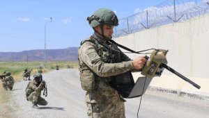 Sınırın sıfır noktasındaki birlikler düzensiz göçle mücadelede ileri teknolojiden yararlanıyor