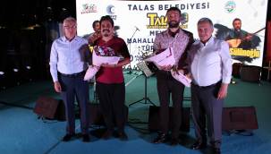 Talas’ta Uğur Önür ve Umut Sülünoğlu sahne aldı