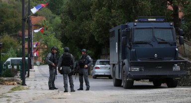 AA ekibi, Kosova polisi ile silahlı Sırp grubun çatıştığı Banjska köyünü görüntüledi