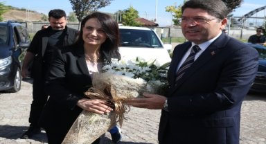 Adalet Bakanı Tunç, Çankırı'da ziyaretlerde bulundu