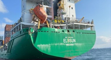 Ahırkapı açıklarında iki gemi çarpıştı