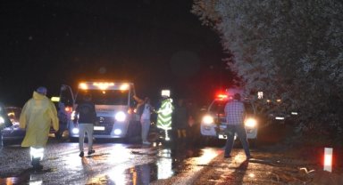 Aksaray'da selde mahsur kalan 13 kişi kurtarıldı