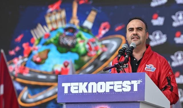 Bakan Kacır: Bugün hep birlikte bölgesinde güç unsuru, dünyada oyun kurucu bir Türkiye'yi inşa ediyoruz