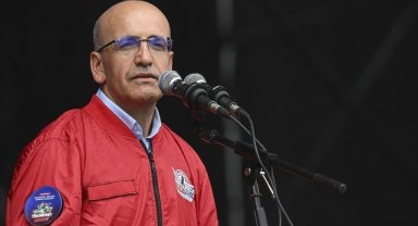 Bakan Şimşek: Katma değeri çok yüksek ürünler üreterek bazı makro ekonomik sorunlarımızı çok rahat aşacağız