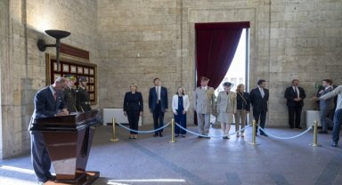 Birleşik Krallık Edinburgh Dükü Prens Edward, Anıtkabir'i ziyaret etti 