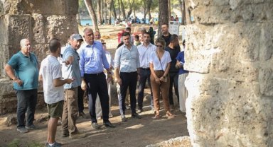 Büyük İskender'in yürüdüğü Phaselis'teki 2 bin yıllık cadde gün yüzüne çıkarılacak