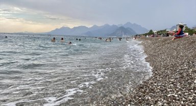 Deniz suyu sıcaklıklarındaki artış zararlı bakterilerin oluşumunu tetikliyor