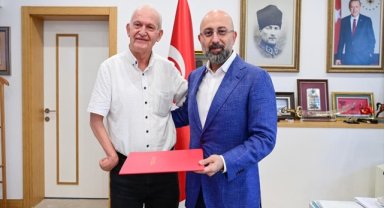 DHMİ Genel Müdürü Keskin'den "Şampiyon Gizem'in" babasına teşekkür belgesi
