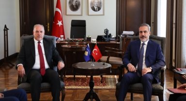 Dışişleri Bakanı Fidan, Kosova Bölgesel Kalkınma Bakanı Damka ile görüştü