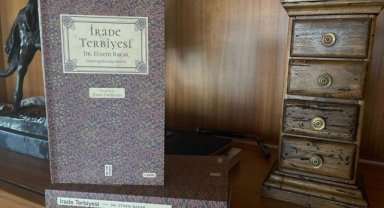 Dr. Ethem Bakar'ın "Terbiye-i İrade" eseri, fikir ve duygularla mücadeleye dair yollar gösteriyor