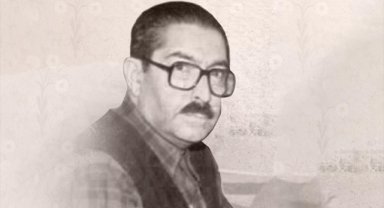 Ebru sanatına papatya motifini kazandıran sanatçı: Mustafa Düzgünman